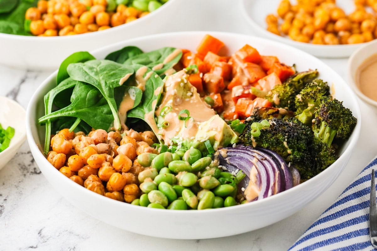 A close up image of chickpea buddha bowl in a bowl.