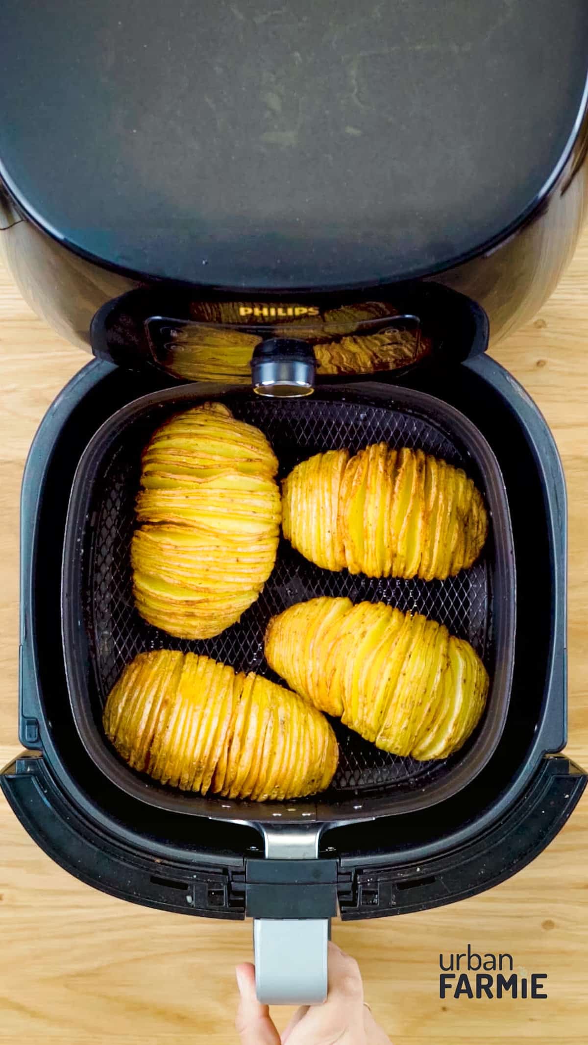 An image of air fried hasselback potatoes.