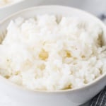 A close up image of the perfect jasmine rice in a bowl.