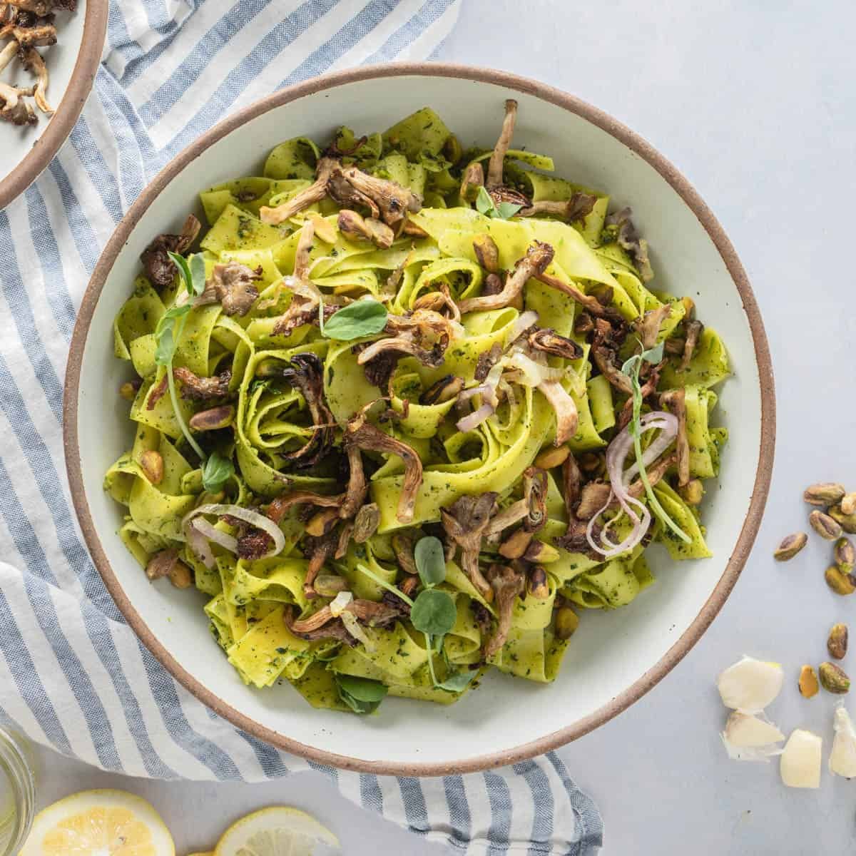 Spring Pasta with Peas and Oyster Mushrooms - Urban Farmie