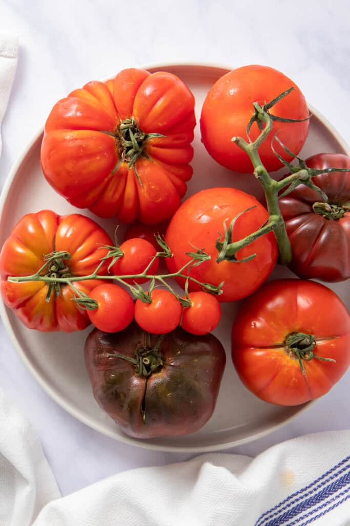 Various tomatoes on a plate 