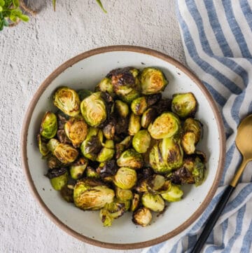 Air Fryer Brussels Sprouts - Featured Image