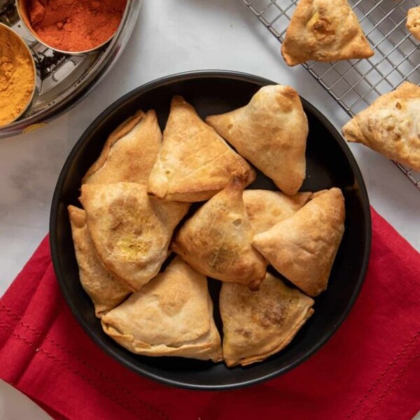 Recipes for baking and air frying samosas for a healthier snack